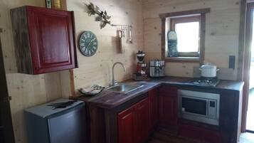 Room, 1 Bedroom, Smoking, Terrace | Interior