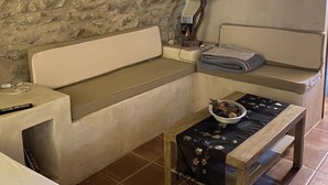 Miscellaneous - Cave House Lagada Mani (West Mani)