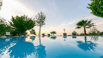 Outdoor pool, pool loungers