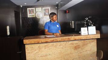 Chambre, 1 chambre, accessible aux personnes à mobilité réduite, fumeurs | Hall