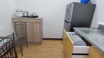 Room, 1 Bedroom, Accessible, Garden View | Interior