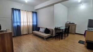 Room, 1 Bedroom, Accessible, Garden View | Living area - Room-mesaverte Residences Afs Suites (Cagayan de Oro)