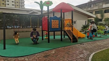 客房, 1 間臥室, 無障礙, 花園景 | 兒童遊樂區