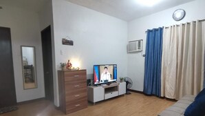 Room, 1 Bedroom, Accessible, Garden View | Living room - Room-mesaverte Residences Afs Suites (Cagayan de Oro)