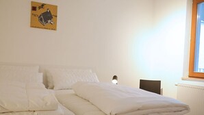 2 Schlafzimmer, Bügeleisen/Bügelbrett, Reisekinderbett, WLAN