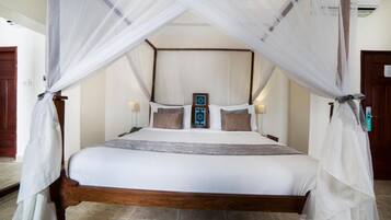 Room, 1 Bedroom, Accessible, Smoking | 1 bedroom