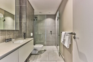 Studio, 1 Bedroom, Smoking, Balcony | Bathroom shower - Great Studio With Balcony and City Views (Cape Town)