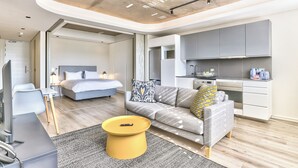 Unclassified image, 2 of 10, button - Great Studio With Balcony and City Views (Cape Town)