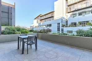 Apartment, 1 Bedroom, Smoking, Balcony | Outdoor dining