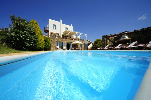 Dreamy Holiday Villa in Andros, With Private Pool and Stunning Sea View Num01