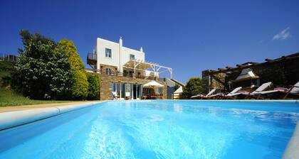 Dreamy Holiday Villa in Andros, With Private Pool and Stunning Sea View Num01