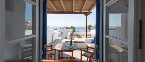 Casa, 3 habitaciones, balcón, vista al océano | Restaurante al aire libre
