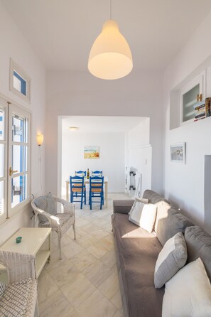 Maison, 3 chambres, balcon, vue océan | Coin séjour