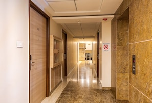 Lobby - Treebo Fourth Avenue (Chennai)