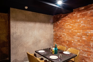 Restaurant - Treebo Fourth Avenue (Chennai)