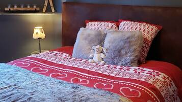 4 Schlafzimmer, Reisekinderbett, kostenloses WLAN, Bettwäsche