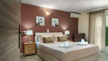 Luxury Apartment | 2 bedrooms, premium bedding, in-room safe, individually decorated