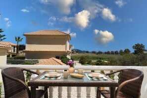 Apartamento estándar | Terraza o patio