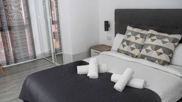 2 bedrooms, iron/ironing board, travel crib, free WiFi