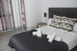 2 Schlafzimmer, Bügeleisen/Bügelbrett, Reisekinderbett, kostenloses WLAN