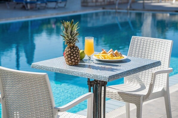 Daily continental breakfast for a fee