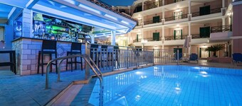 Alamis Hotel & Apartments