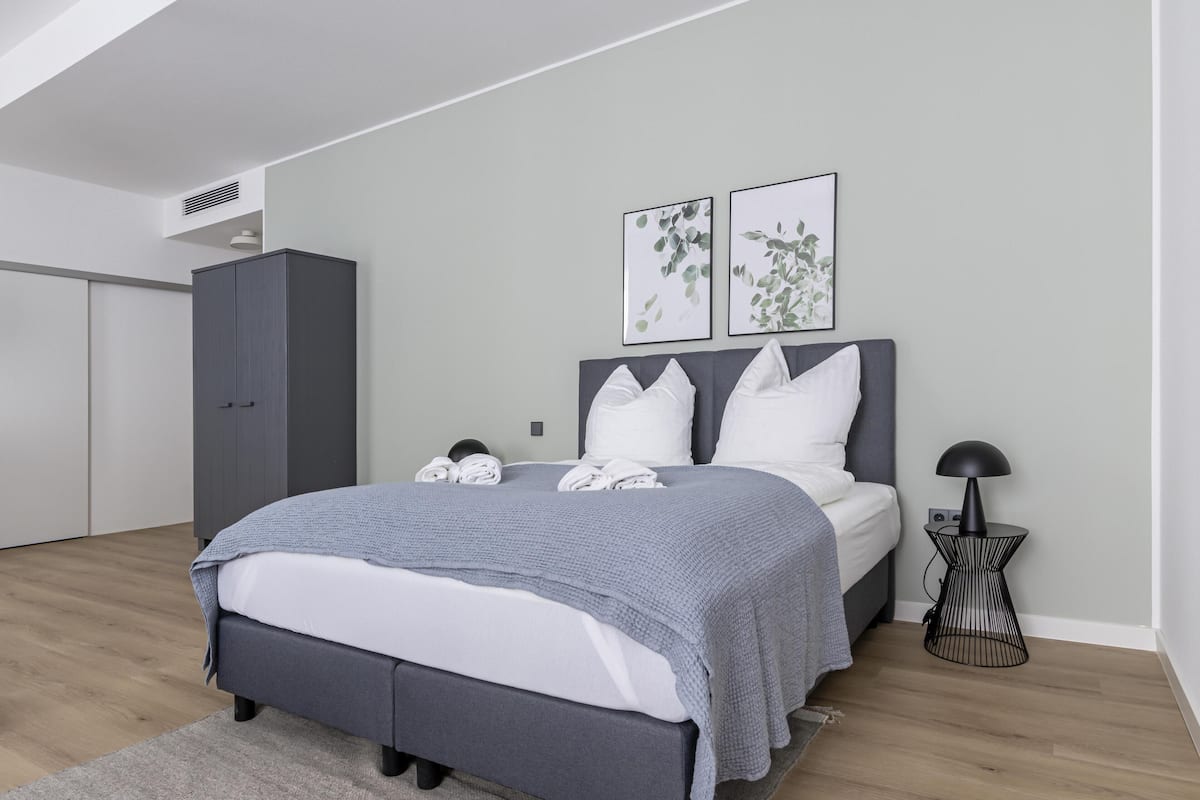 Suite XL with sofa bed | 1 Schlafzimmer, Schreibtisch, laptopgeeigneter Arbeitsplatz