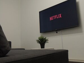 Interior - APARTMENT IN OVIEDO WITH FREE PARKING, WIFI AND NETFLIX BY DELABRA APARTMENTS. (Oviedo)