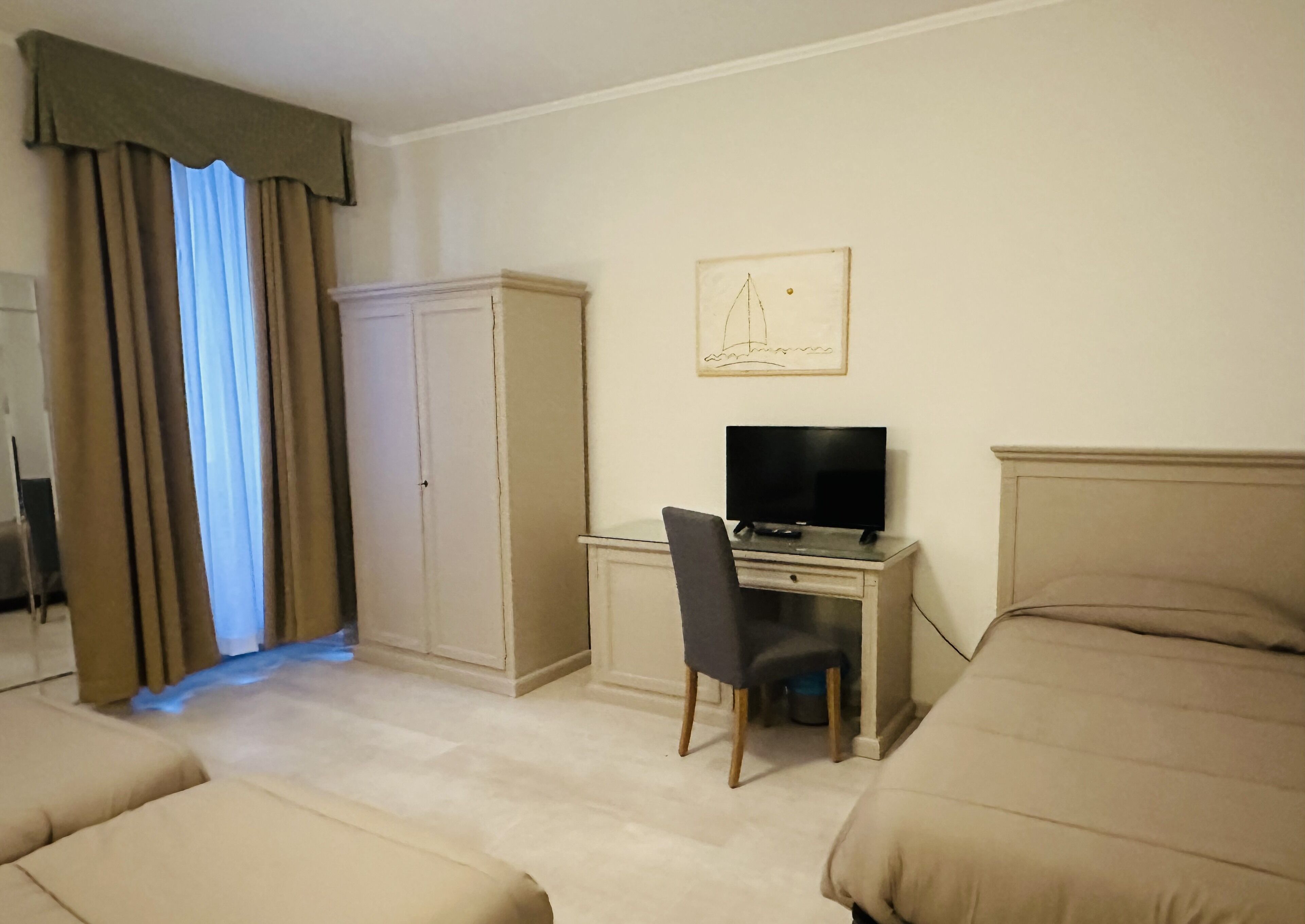 Photo - Hotel Bristol