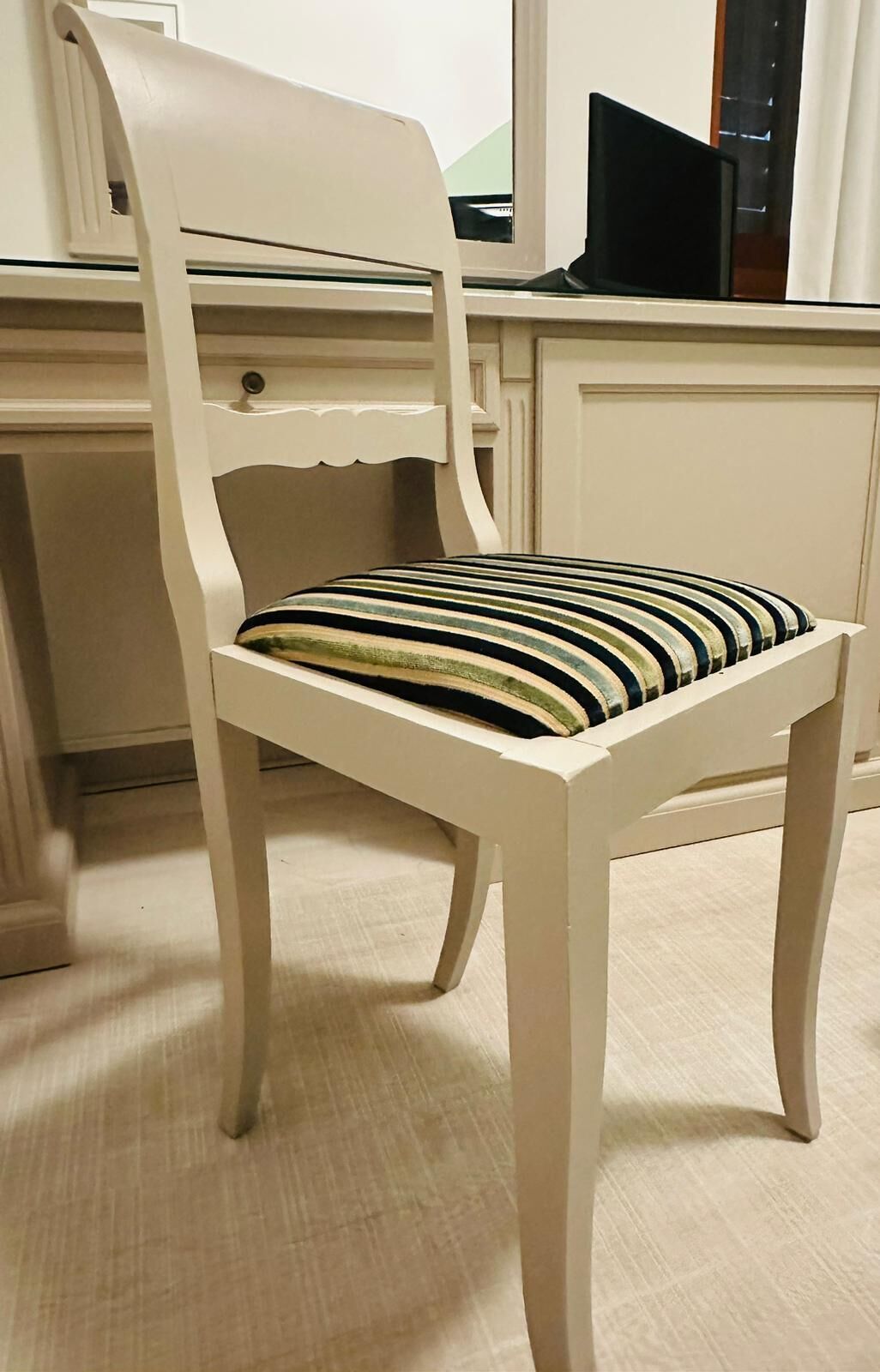 business single room | premium bedding, down duvets, minibar, in-room safe