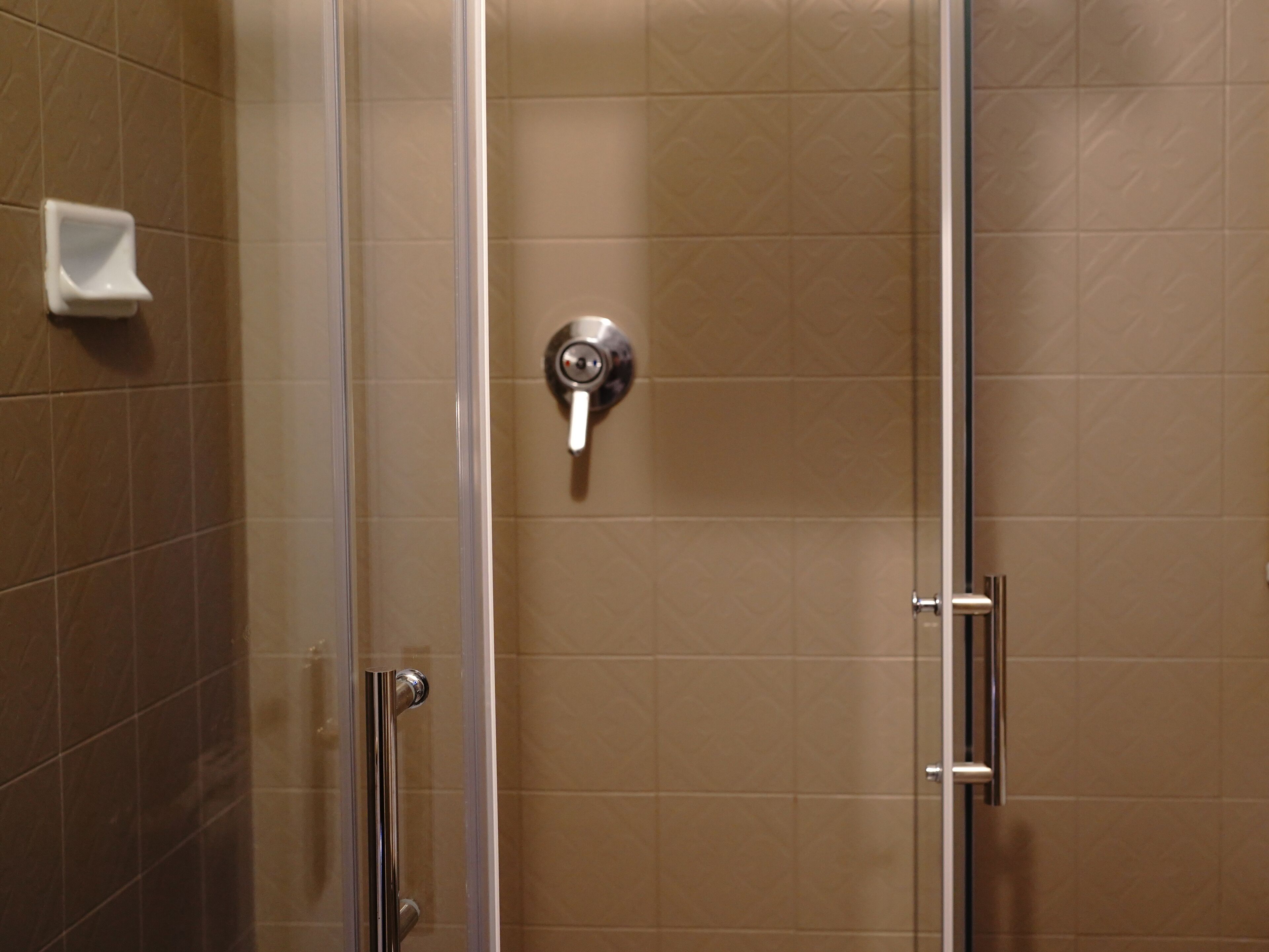 comfort double or twin room, ensuite | bathroom | rainfall showerhead, free toiletries, hair dryer, towels