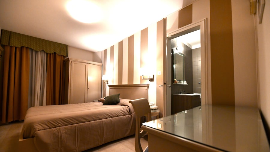 Hotel Bristol