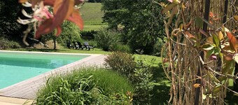 Fabulous 4⭐️character property with fishing lake, private pool Dordogne