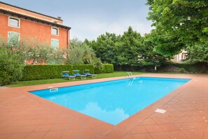 Pool - Giallo Limone Apartment (Torri del Benaco)