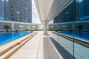 Kolam renang outdoor