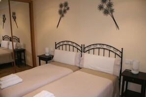 5 bedrooms, WiFi, bed sheets