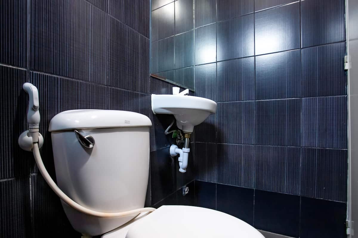 shower, rainfall showerhead, towels