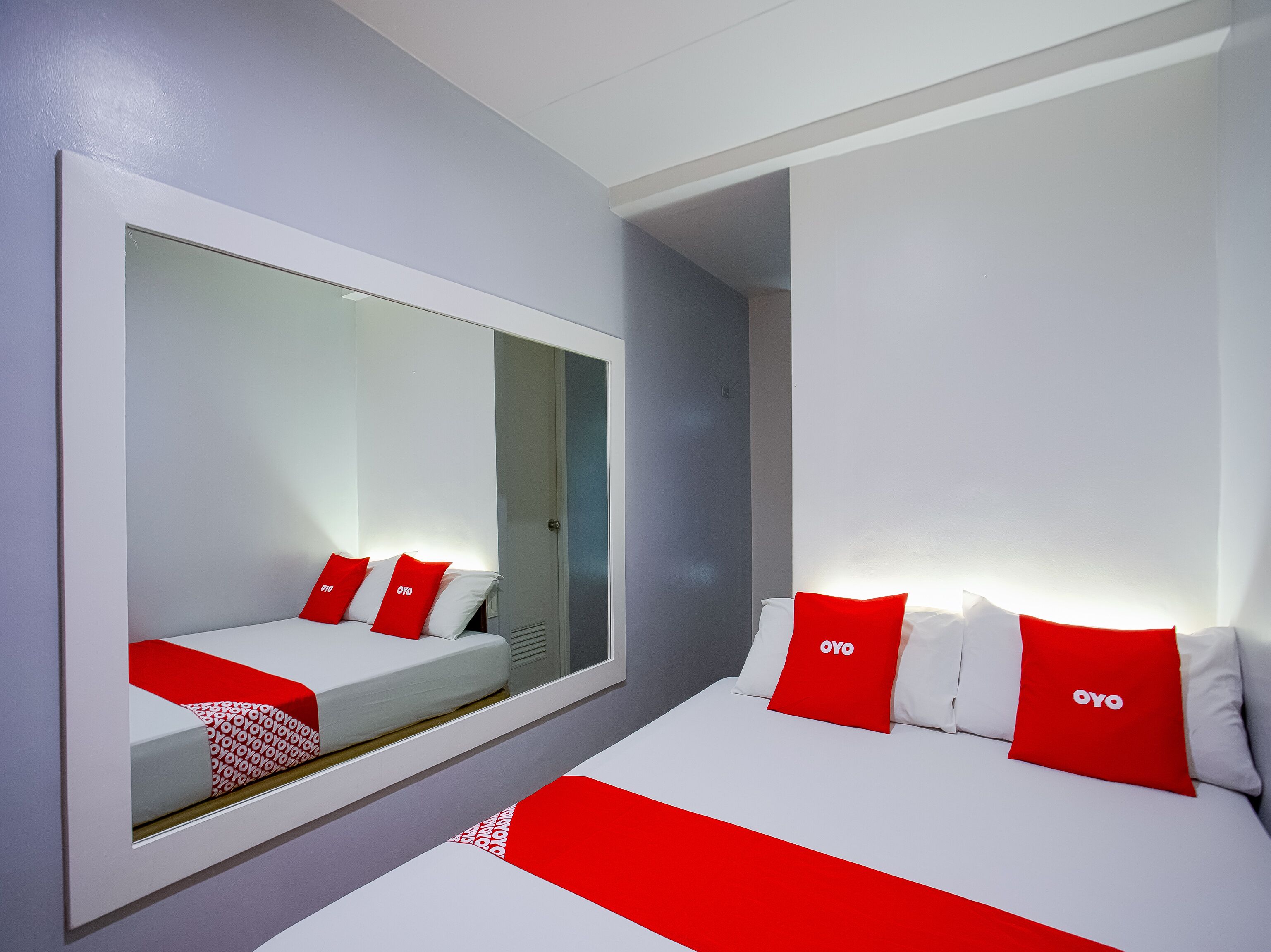 standard double room | bed sheets