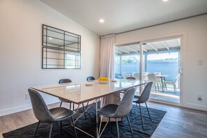 House | 3 bedrooms, desk, WiFi - Splash Relax in Scottsdale (Scottsdale)