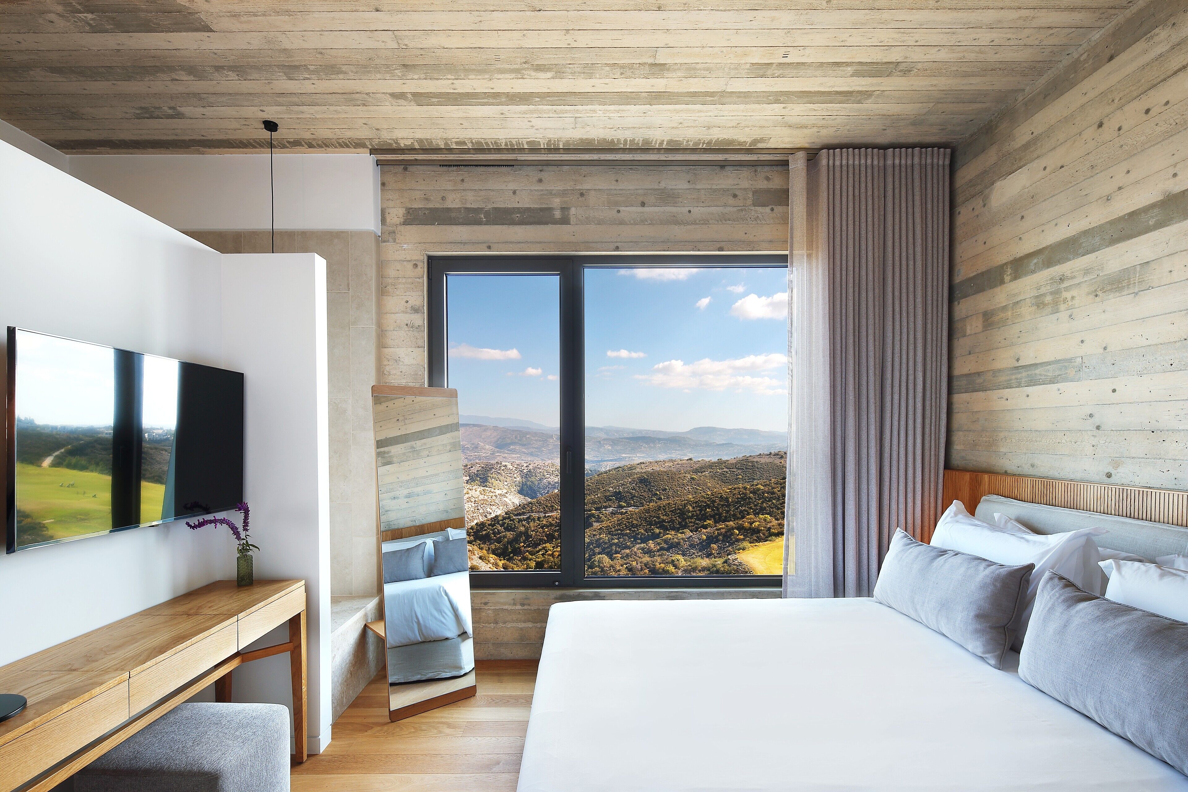 Ezousa Superior Suite | Ropa de cama hipoalergénica y camas con efecto memoria 