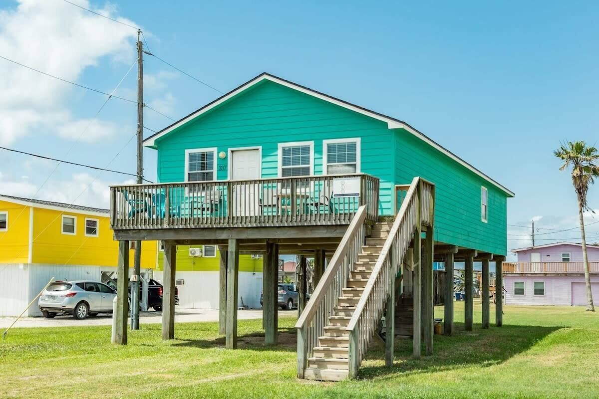 Sweet Caroline-Quick Walk to Beach or Fishing Jetty!