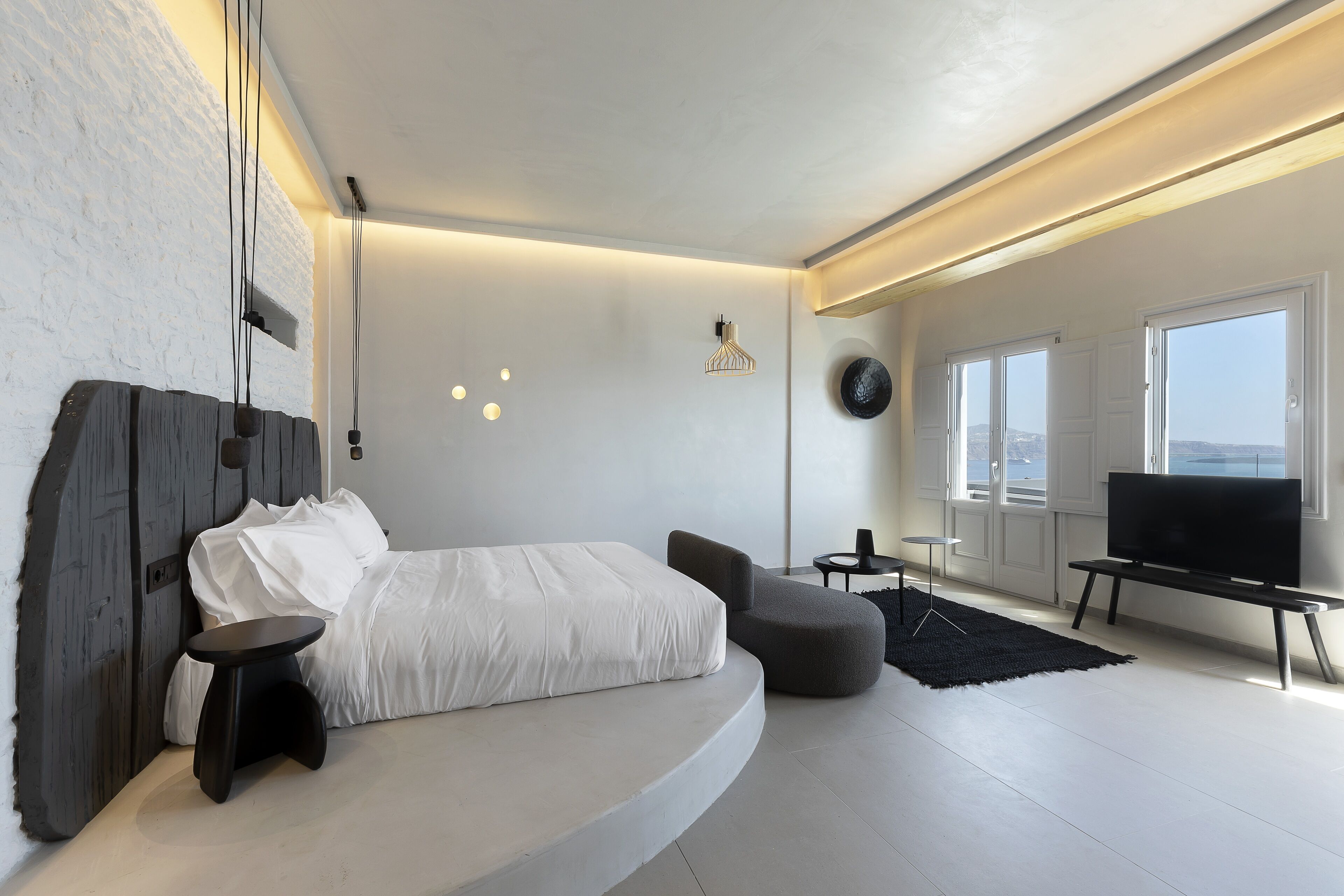 deluxe suite outdoor hot tub sea view | 1 bedroom, minibar, in-room safe, free wifi