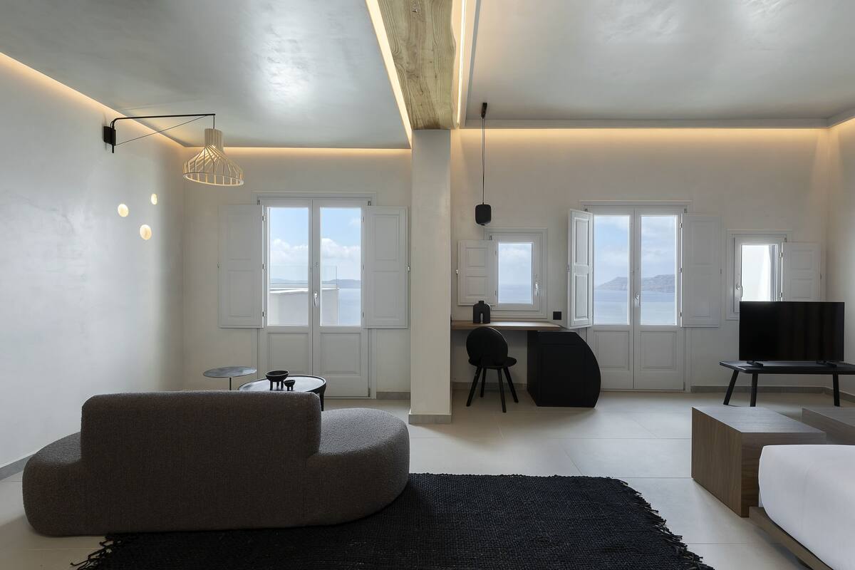 superior suite outdoor hot tub sea view | 1 bedroom, minibar, in-room safe, free wifi