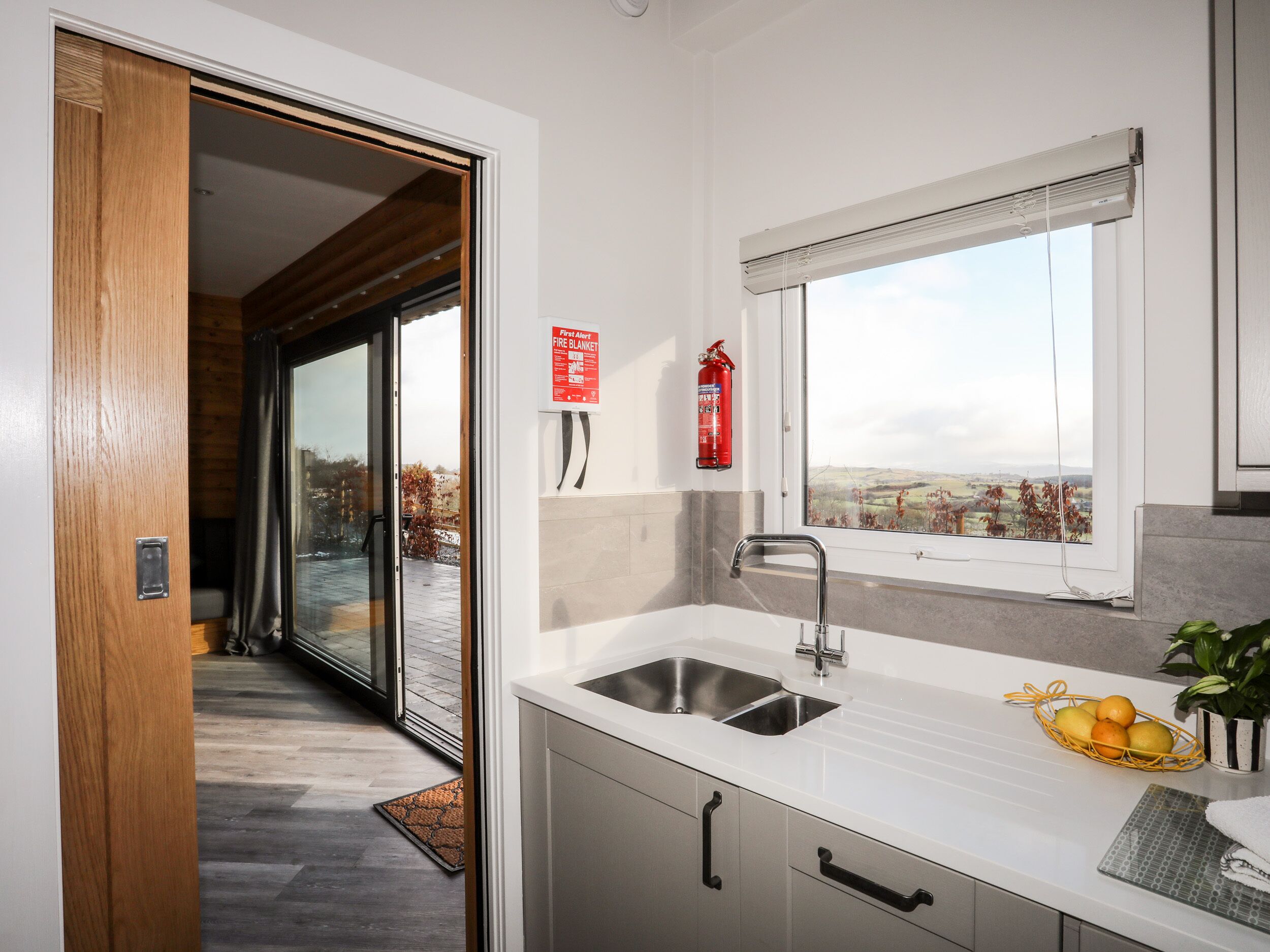 Cottage | Bếp riêng | Tủ lạnh, máy rửa bát, ấm điện, lò nướng bánh mì 