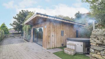 Cottage | Terrace/patio