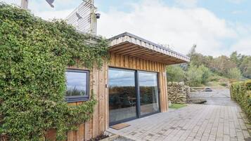 Cottage | Exterior detail