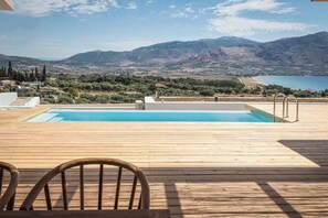 Pool - Villa Nea Gi Summary: (Pogonia)