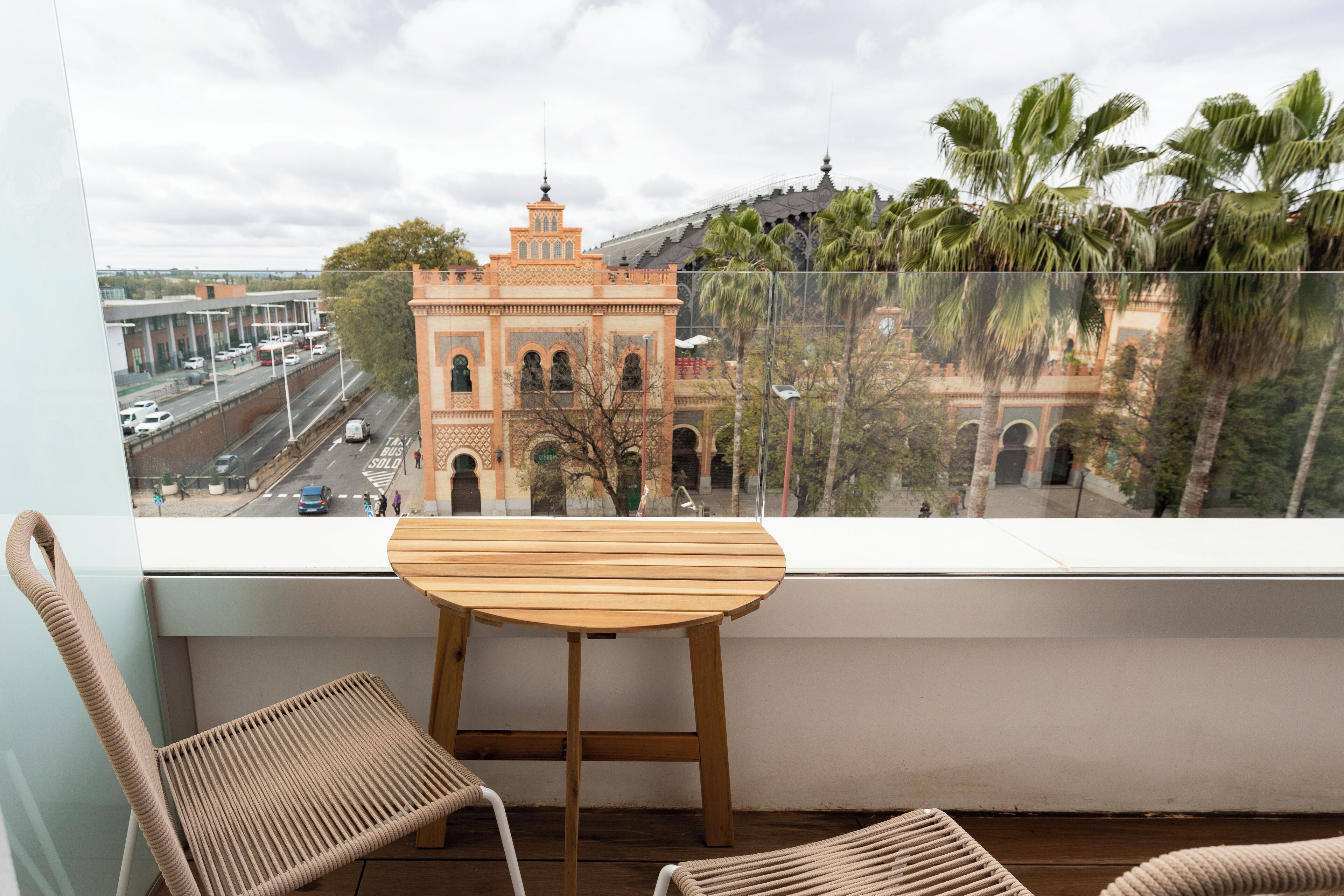 Deluxe-Doppelzimmer, Balkon | Blick auf die Stadt