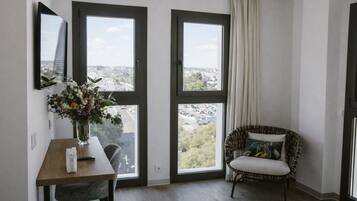 Deluxe Double Room, Balcony | Premium bedding, minibar, in-room safe, desk