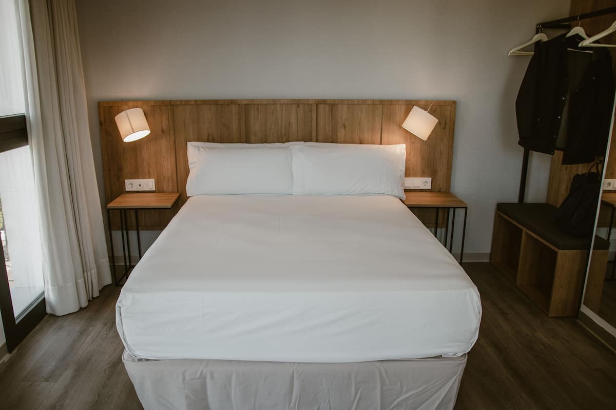 Superior Double Room | Minibar, in-room safe, desk, laptop workspace